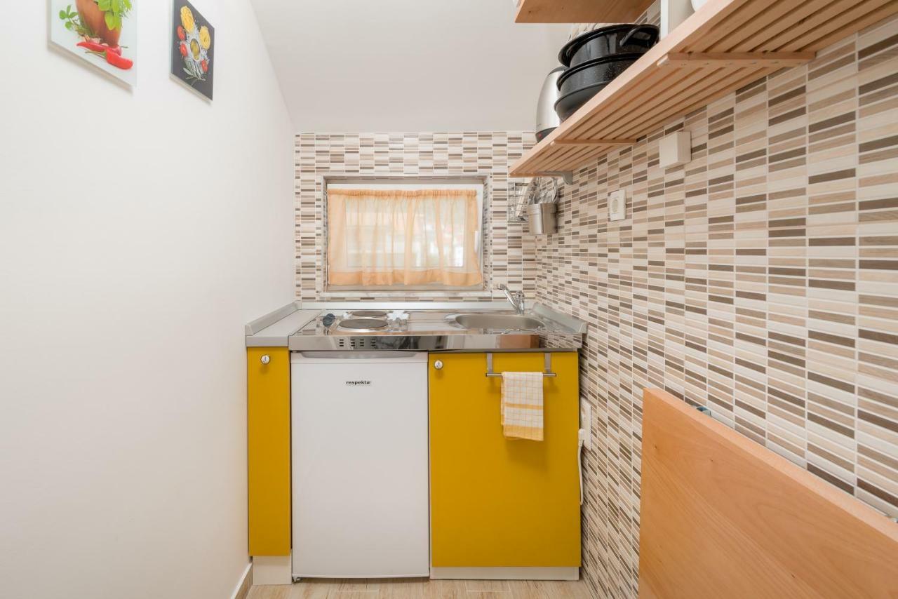 Apartments Kapo Kaštela 外观 照片